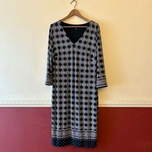 White House Black Market reversible black white sheath dress